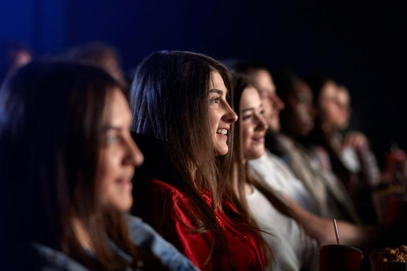  מופע סטנדאפ "אין החזרות" עם קרן בק פוגל